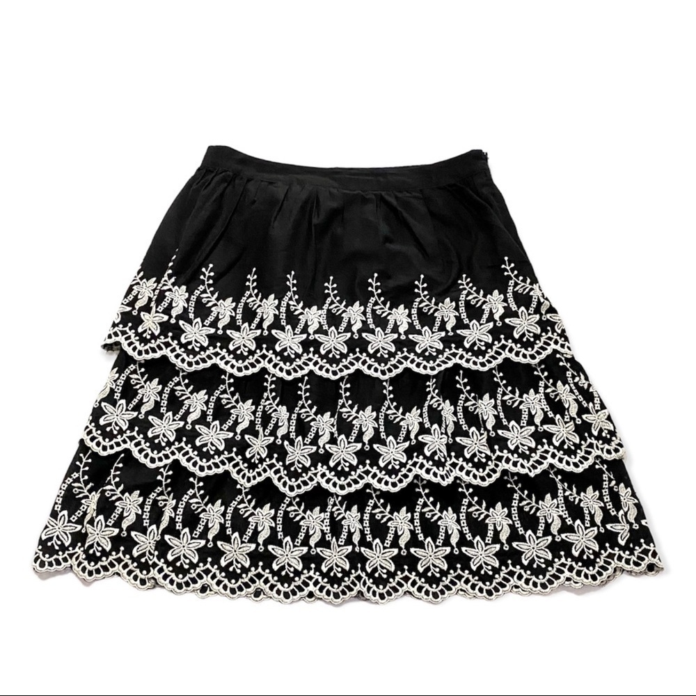 Venezia-Milano Black Cotton Embroidered Skirt Small Layered Casual Feminine